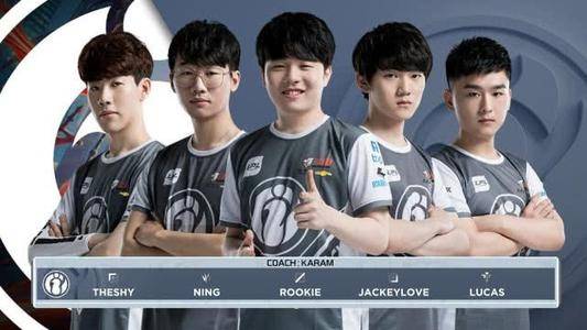 易的背景 易的背景