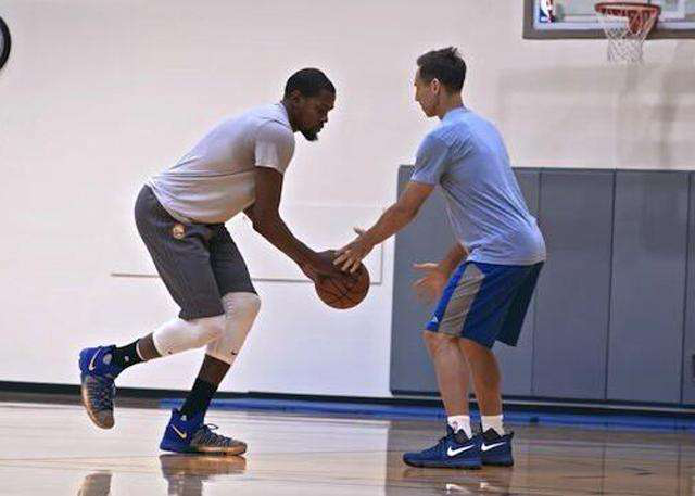 给对手施加 给对手施加